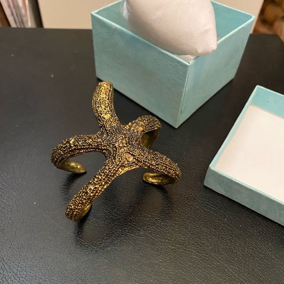 Starfish bracelet cuff - Picture 3 of 4